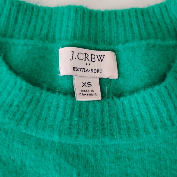 J. Crew Factory Extra Soft Crew Neck Sweater Bright Green Colorful Cozy Size XS - Picture 10 of 13